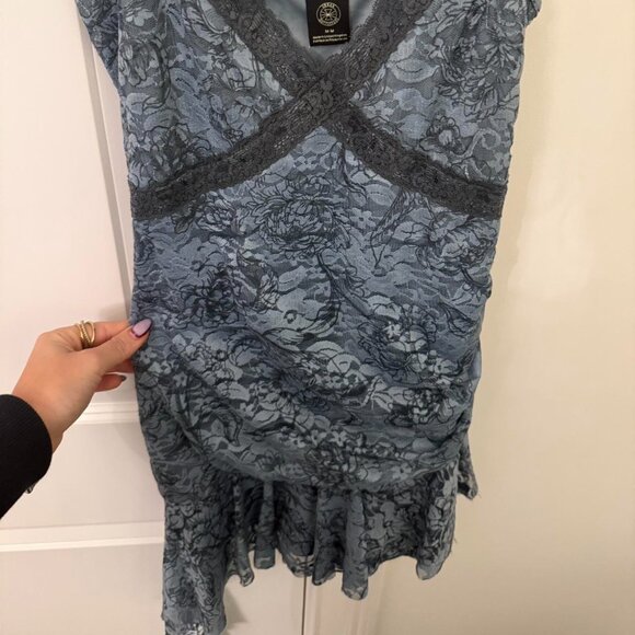 Urban Outfitters Women's Blue and Navy Dress - Picture 3 of 3